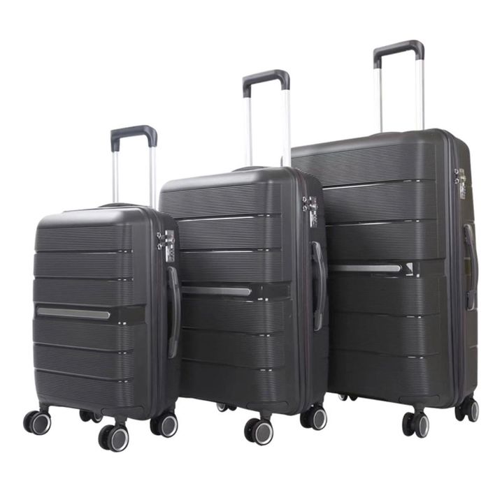 Чемоданы Пластиковые ударопрочные