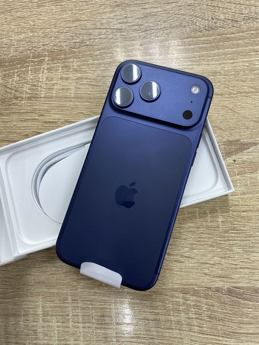 Apple iPhone 17 Pro Max 1TB E-Sim (Ос14Б)