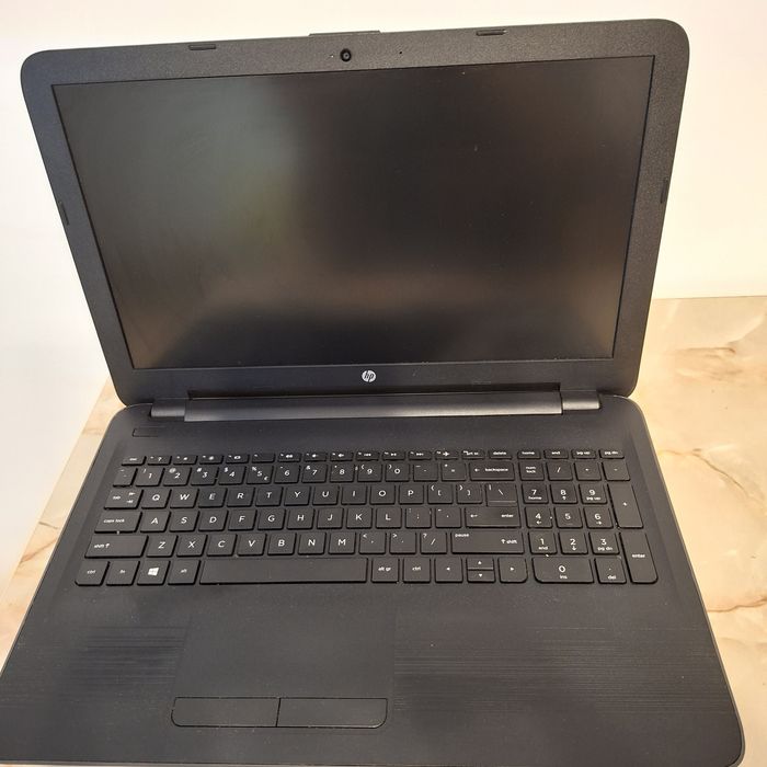 Laptop HP 250 G5, cu un Celeron 3060, 4gb ddr3, Ssd M2sata de 128gb