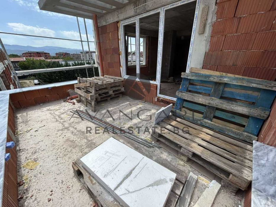 Продава се Тристаен апартамент в Пловдив, Остромила - 122 кв.м за 938 €/кв.м - Снимка #4