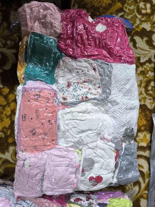 Големи лотове с бебешки дрешки за момиче от 0 до 18 месеца