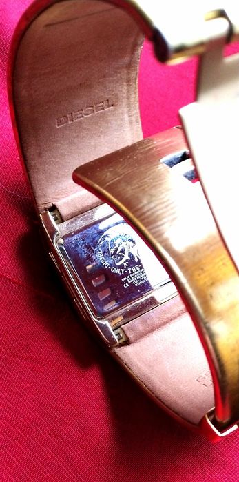 Gucci и Diesel часы оригинал