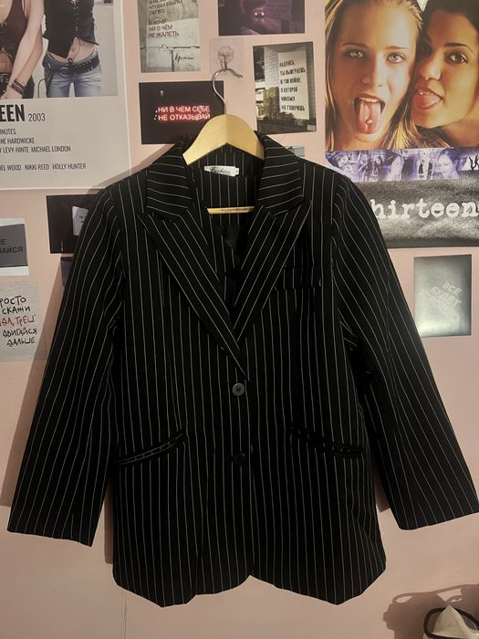 Костюм в полоску коасический