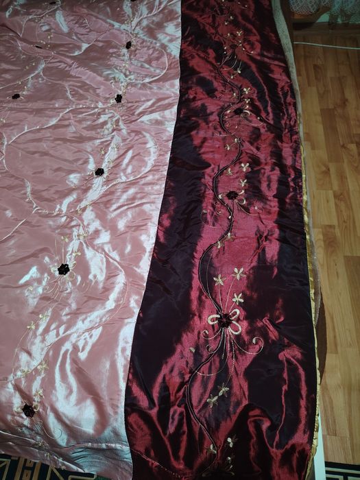 Cuvertură groasă 210×220 cm pentru pat dublu – model elegant