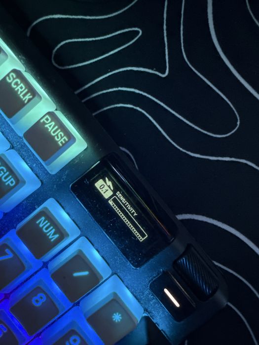 Продавам SteelSeries Apex Pro Full Size