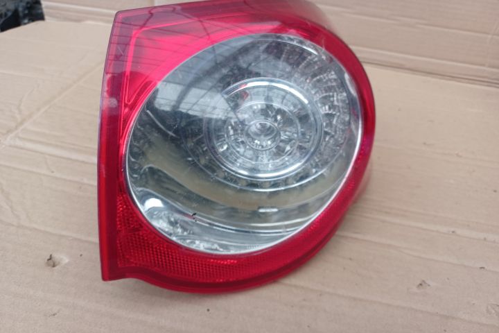 Lampa / Tripla stop dreapta pe aripa Volkswagen VW Passat B6
