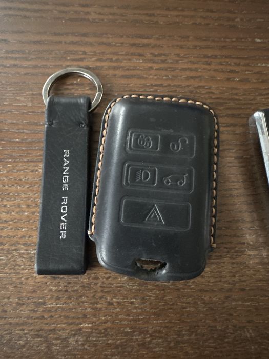 Husa din piele cusuta manual pt cheie de Land rover