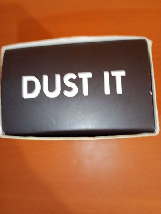 Стилизираща пудра за коса.