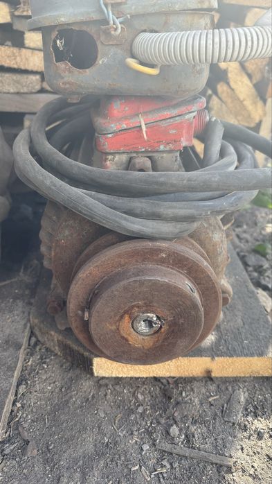 Продам электро двигатель