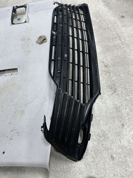 Grilă bară față toyota camry.cod:53113-33120.