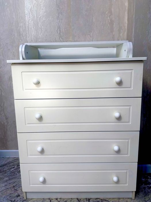 Детский комод и пеленальный столик