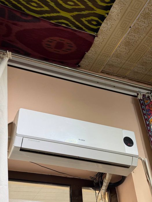 Кондиционер фирма Gree-12