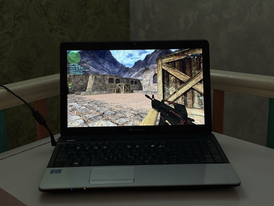 Продам ноутбук Packard Bell ENTE11HC