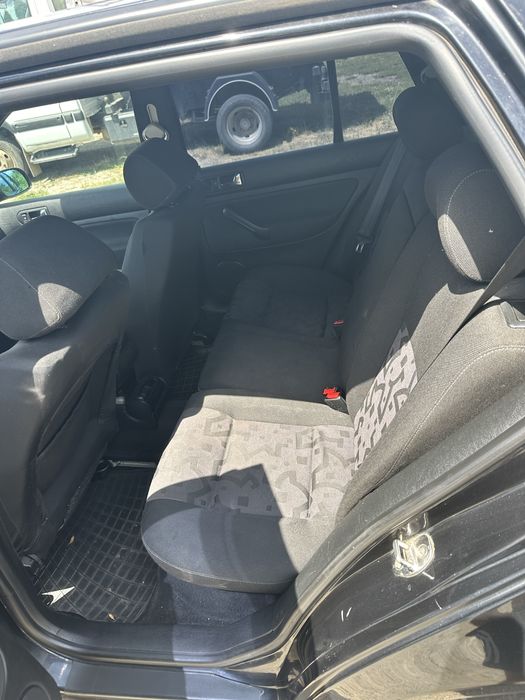 Volkswagen Golf 4, 1.6 SR