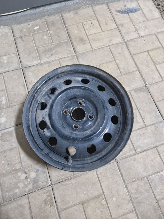 Продаются диски 4 штуки самовывоз