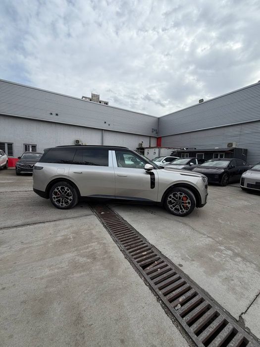 Lynk & Co-900-20T-Ultra 2026yil. Li 9. Denza N9 Zeekr 9X. Konkurenti.