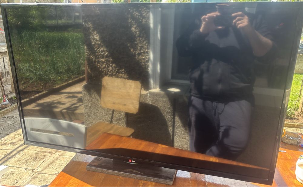 Телевизор LG модел 47LN5400