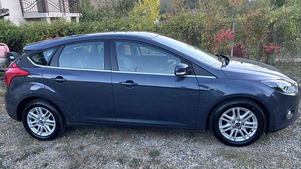 FORD Focus 2014 — imagine 5
