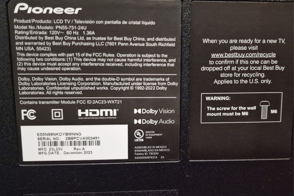 Продавам 55 инча 4К, нов смарт ТВ Pioneer Xumo