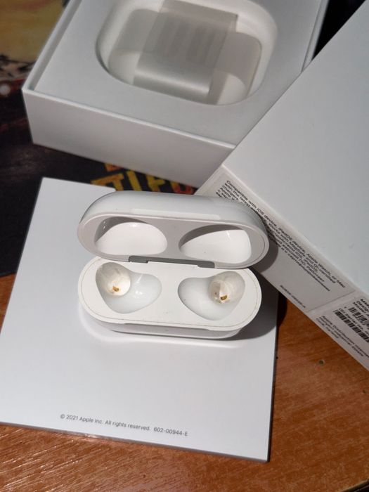 Airpods 3 кейс. 100% оригинал