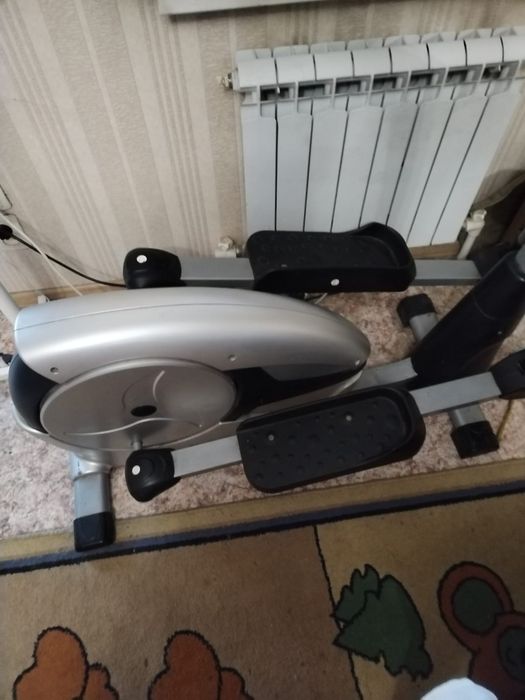 Продам эллиптический тренажёр