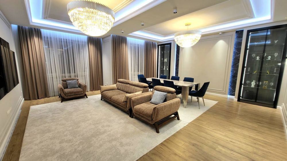 Продаётся 4 комнатная квартира в Алмазарском районе