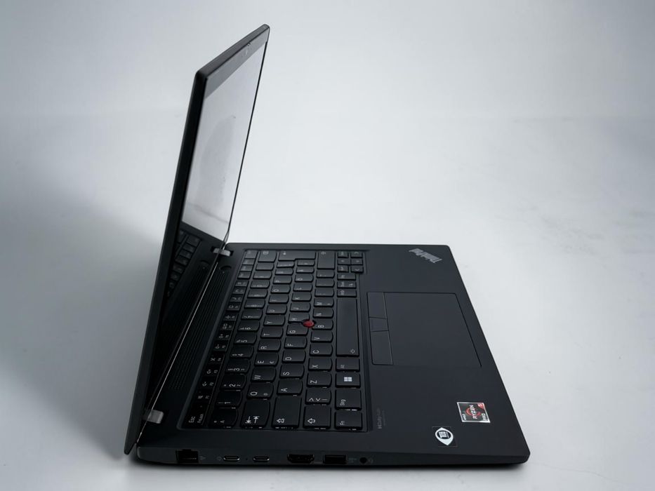 Lenovo ThinkPad T14 Gen 3 14" WUXGA Touch AMD Ryzen™ 5 PRO 6650U 32GB RAM 512GB SSD AMD Radeon 660M