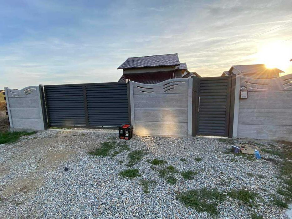 Garduri si porti din panouri stil jaluzele si alte modele disponibile