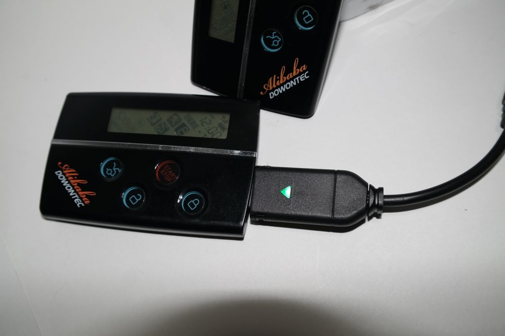 кабель USB → Mini USB. для старых Пультов