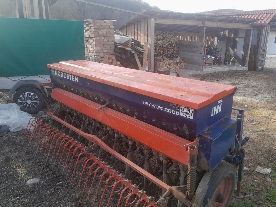 Semănătoare paioase