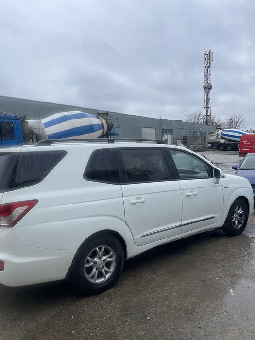 Vand/Schimb Ssangyong Rodius 2.0D din 2013 /7 locuri