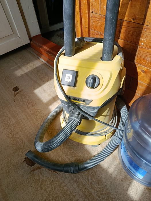 Продам пылесос Керхер