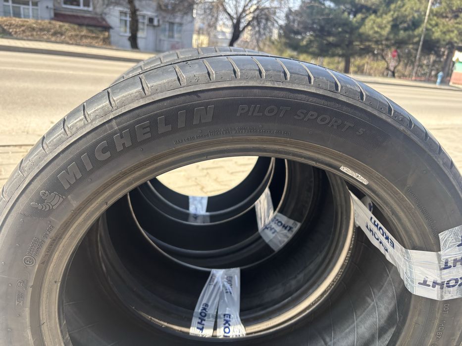 Mishelin Pilot Sport5 245/45/18