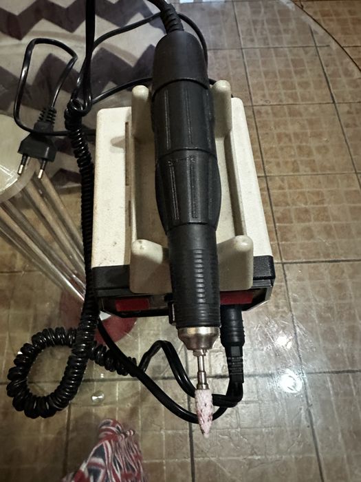 Продам машинку в отличном состоянии для маникюра