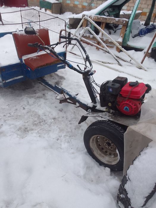 Продам мотоблок на 7.8 лошадей