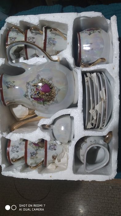 Продам красивый Кофейный сервиз