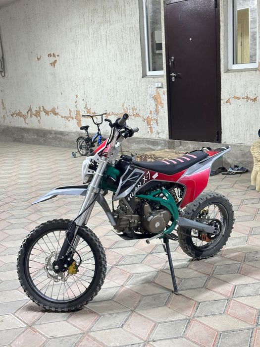 Продаю питбайк ULAN X7