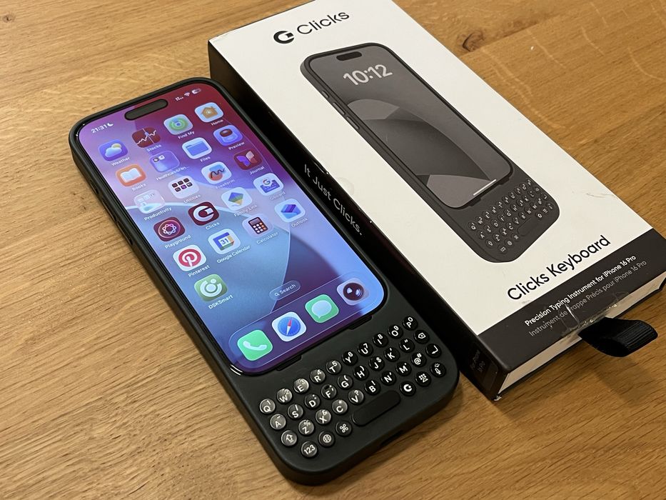 Clicks case keyboard iPhone 16 pro