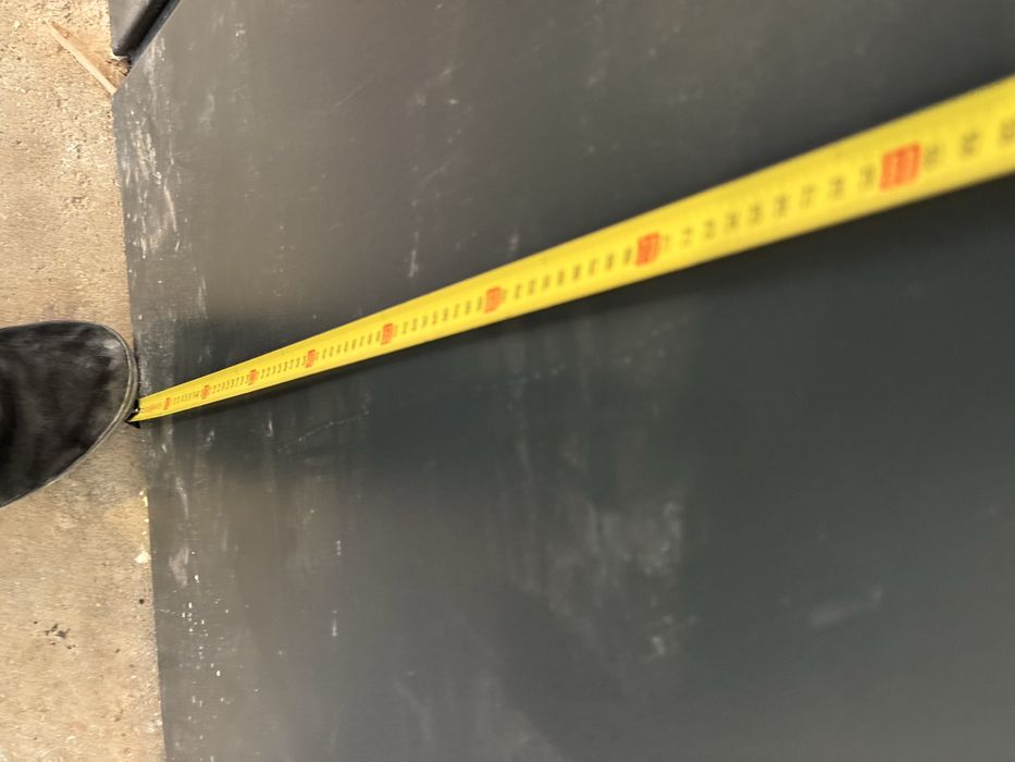 Метална блиндирана външна врата