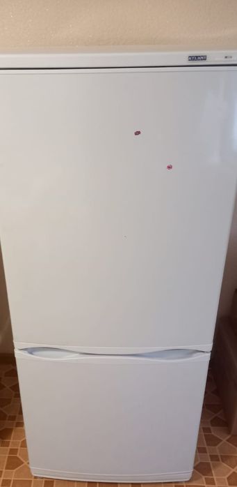 Продам холодильник