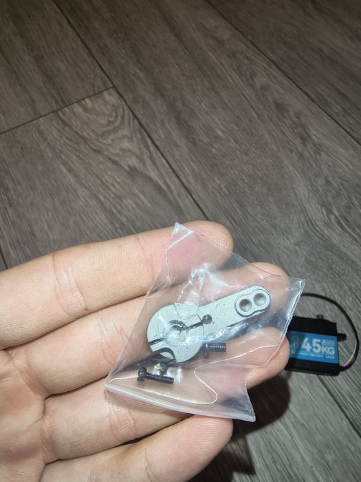Servo 9g 4.5 kg pentru Arduino/Rc/Robotică