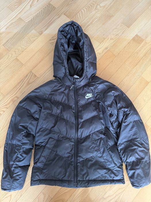 Nike зимно яке, размер M (137-147см)