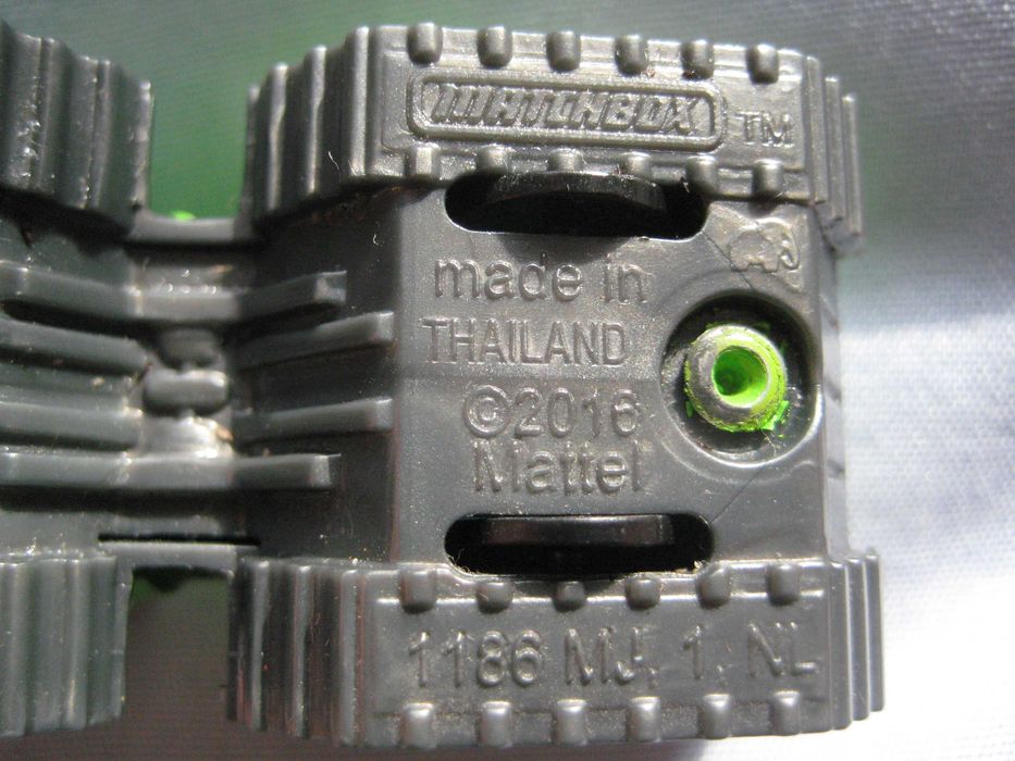 Продавам метална количка Green Hailcat Matchbox 2016  DVK15 MB1048