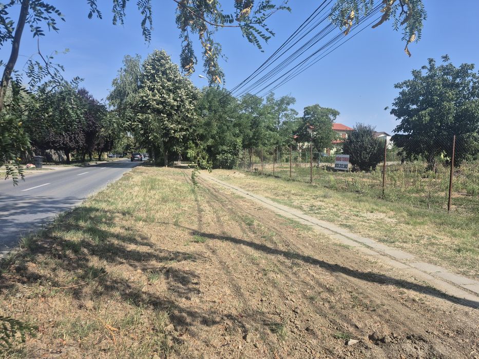 Vand teren 700 mp Braytim aproape de str Lidia