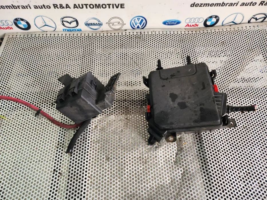 Borna Baterie Plus Renault Scenic 3 Megane 3 Laguna 3 An 2008-2009-2010-2011-2012 Cod 243800011R Dezmembrez Renault Grand Scenic 1.5 Dci An 2009-2010-