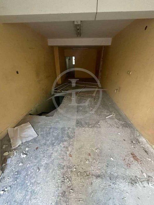 Продава се Магазин в Пловдив, Център - 90 кв.м за 1223 €/кв.м - Снимка #1