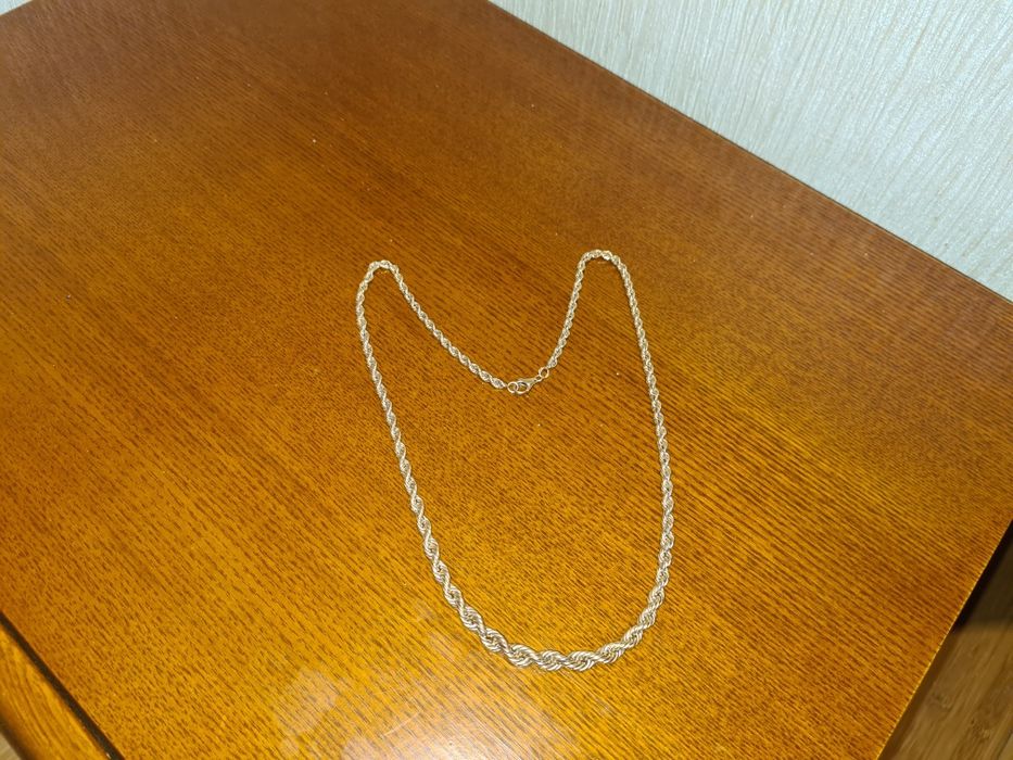 Золотая цепочка. Обмена нет.