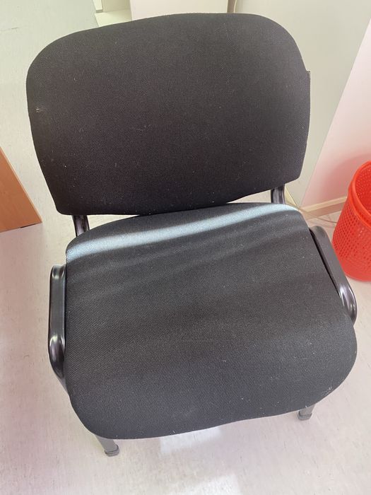 Стульчики , шкаф, стол парта