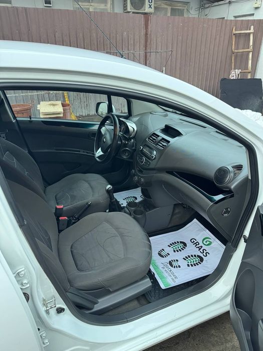 Продажа машина спарк механика