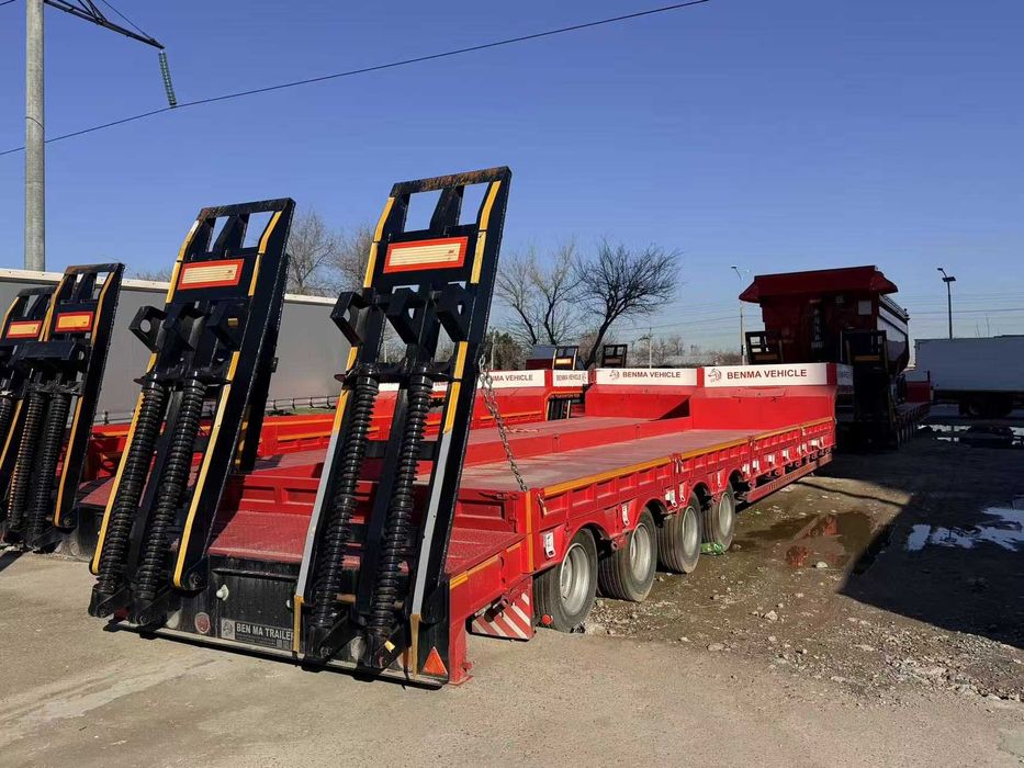 Траллер сотувда 2025 й ишлаб чиқарилган. трал 4, 5, 6 мост treller